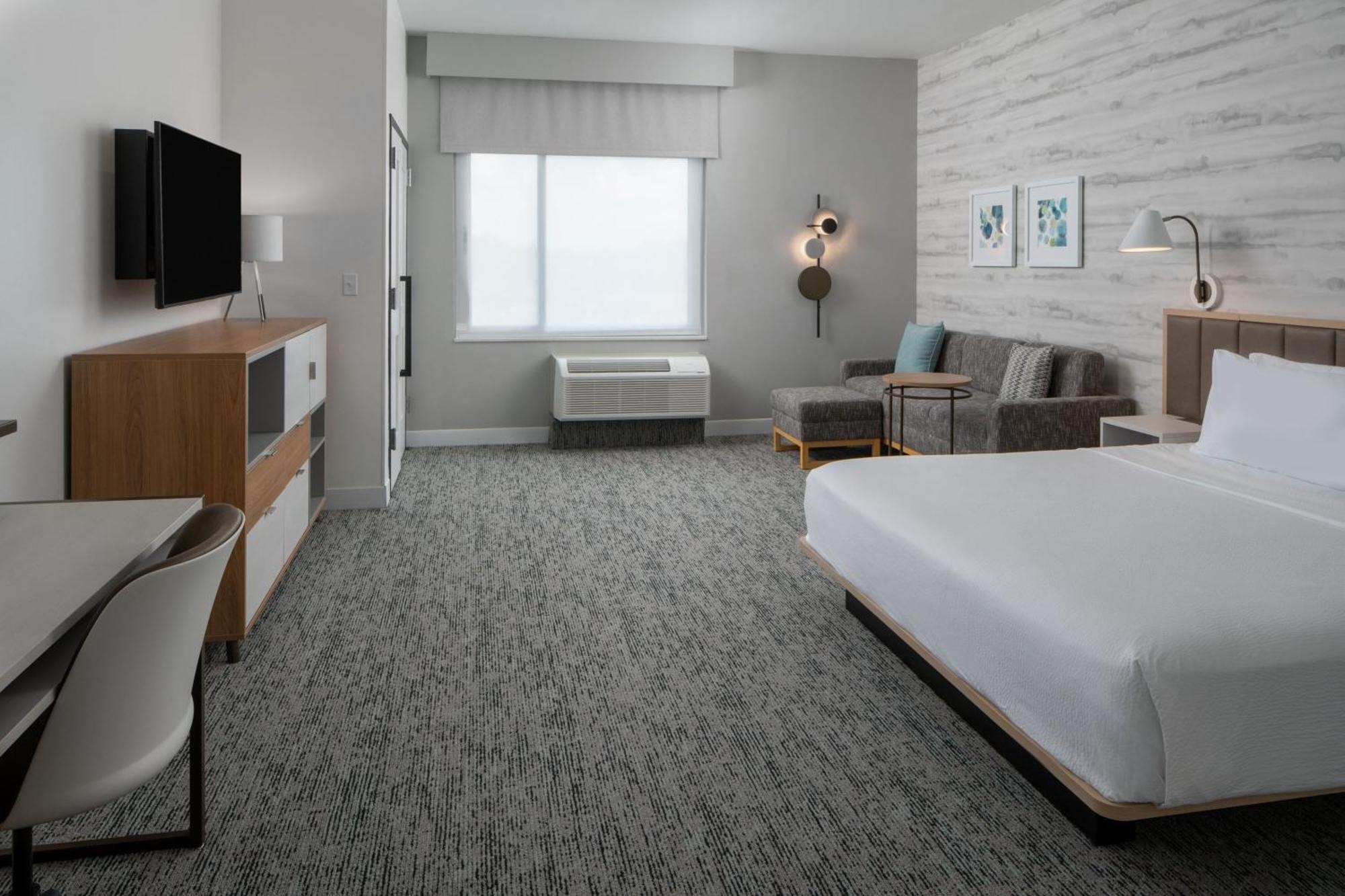 Towneplace Suites By Marriott Pensacola West I-10 Ferry Pass Экстерьер фото